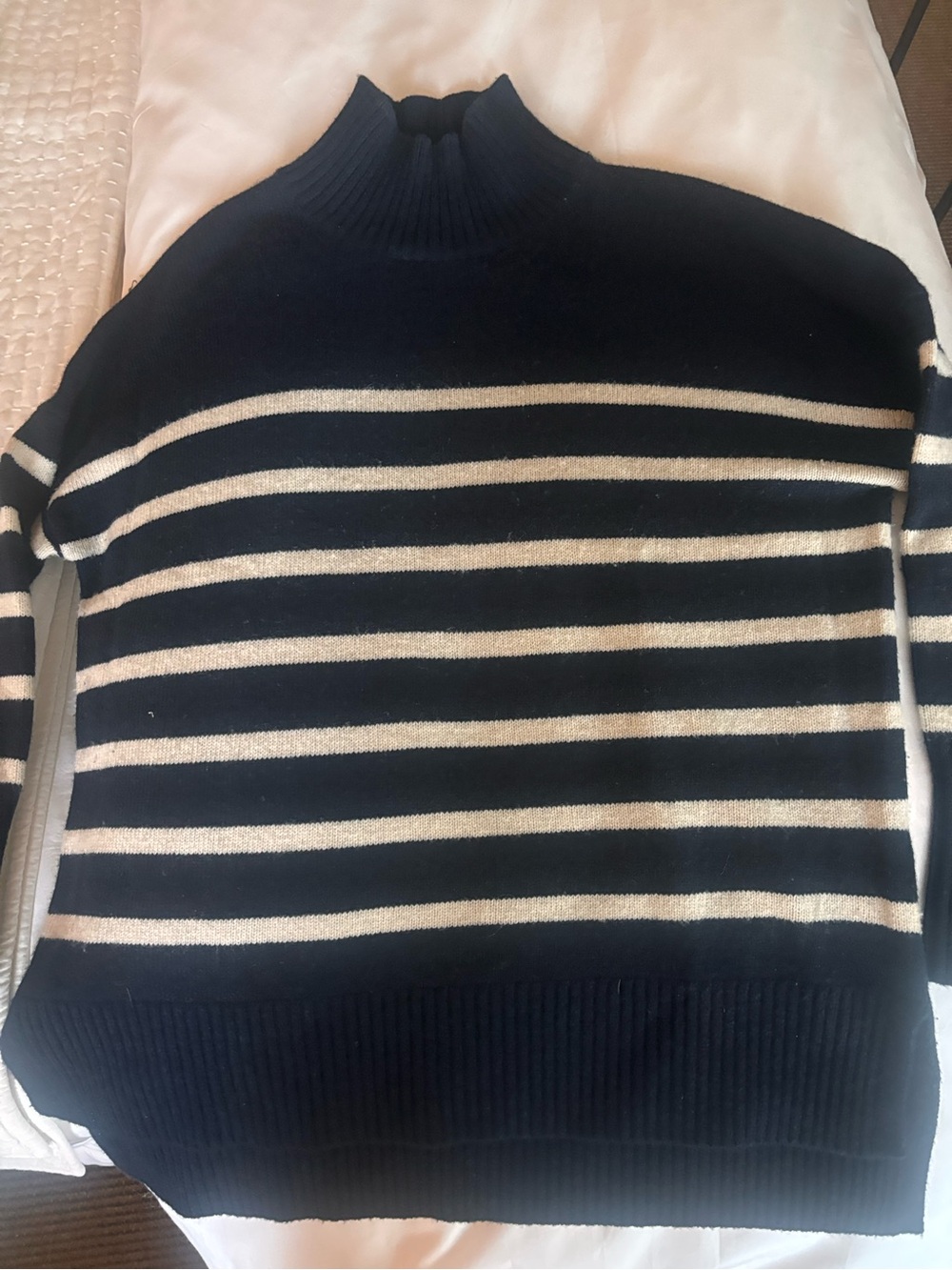 RARE Boden merino wool oversized mock tneck, pegged sides, US Size 6, runs BIG